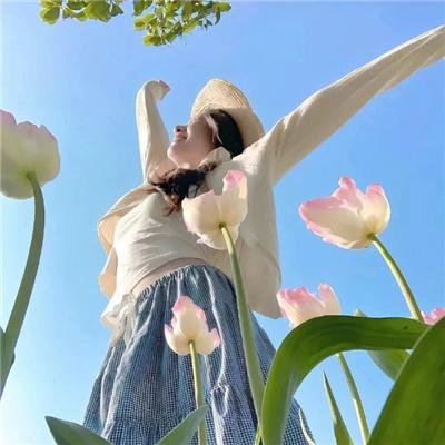 八载春秋烬如霜